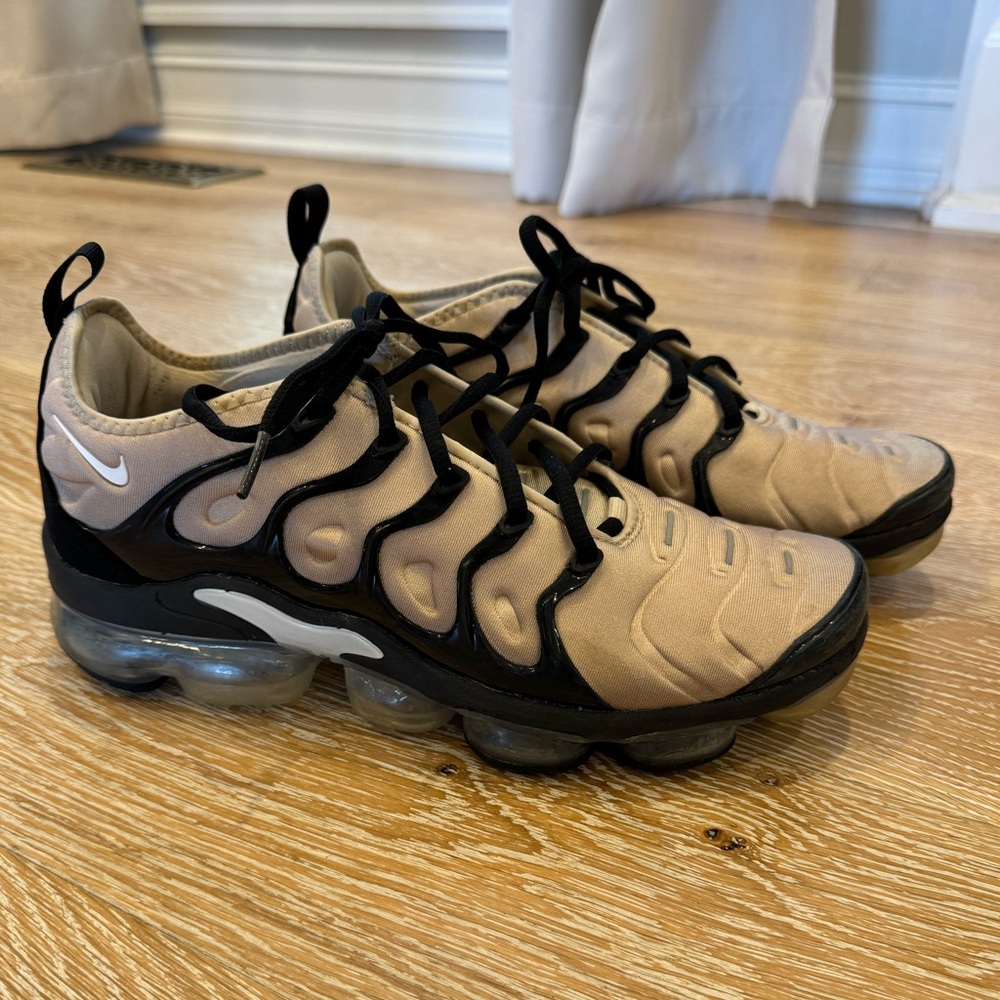 Men’s Nike Vapormax Plus - Size 9